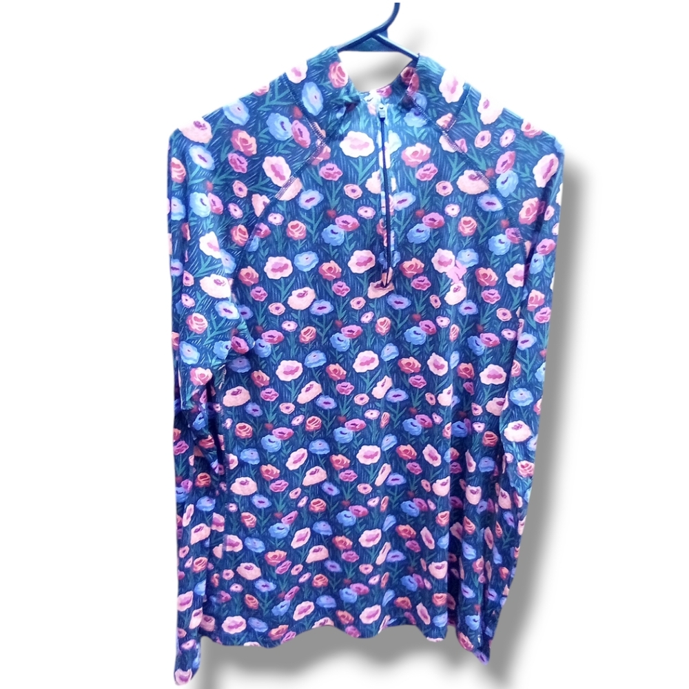 Rabbit Running 1/4 zip front long sleeve shirt in Poppy Women's Large